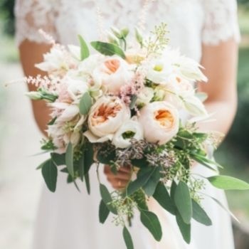 Des fleurs artificielles pour son mariage, bonne ou mauvaise idée ?